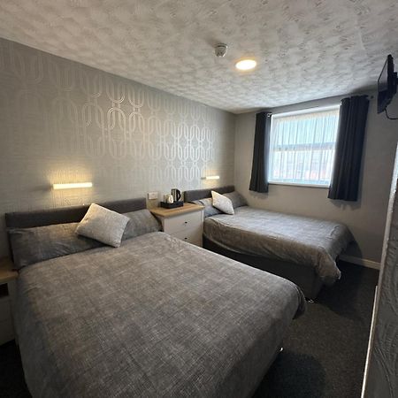 Clifton Private Hotel Blackpool Exterior photo